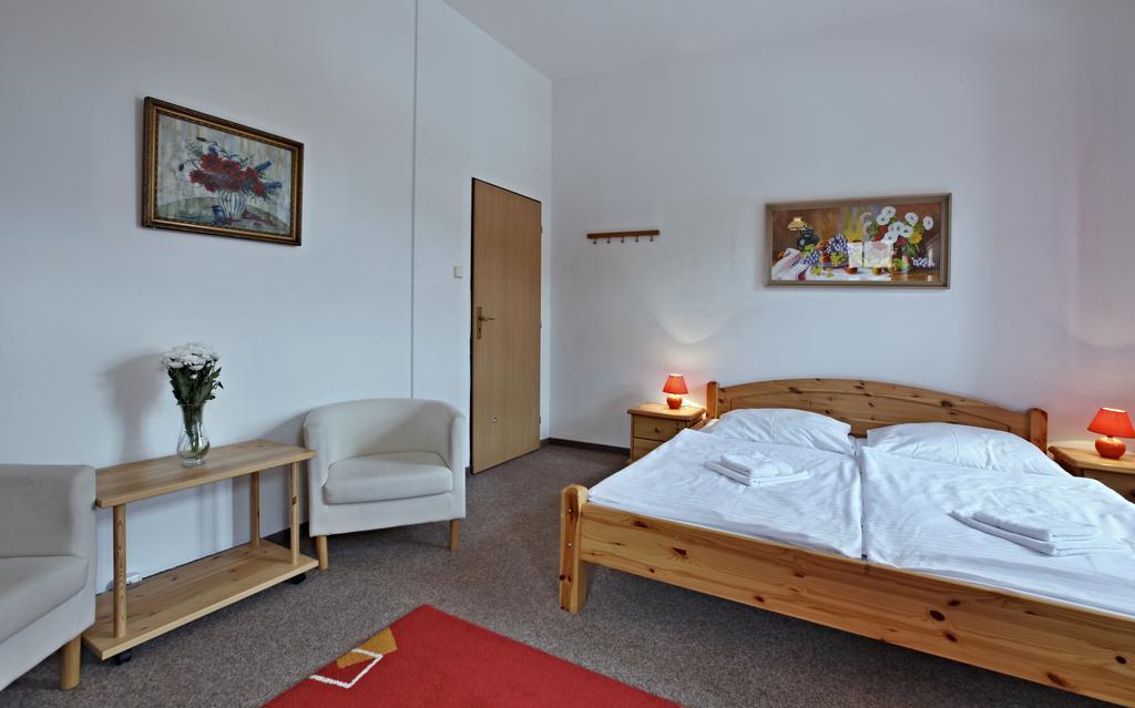 Hotel Posta Černý Dŭl Esterno foto