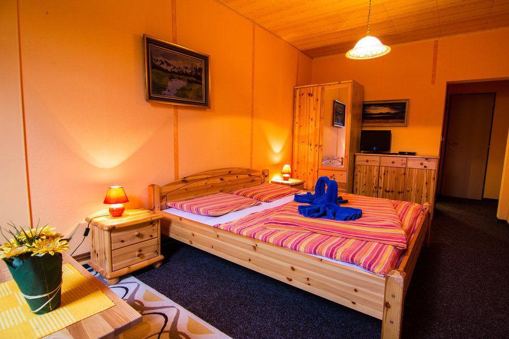 Hotel Posta Černý Dŭl Esterno foto