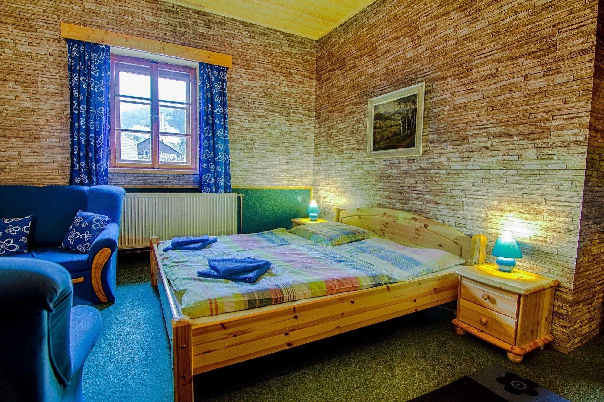Hotel Posta Černý Dŭl Esterno foto
