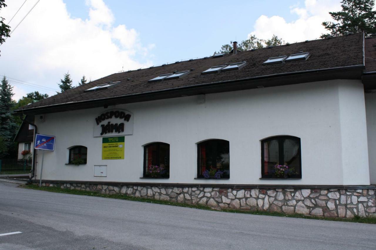 Hotel Posta Černý Dŭl Esterno foto